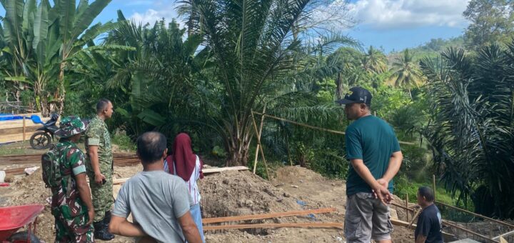 Dandim 0408/BS Tinjau Pembangunan Jembatan Gantung Perintis Garuda Berjalan Sesuai Rencana