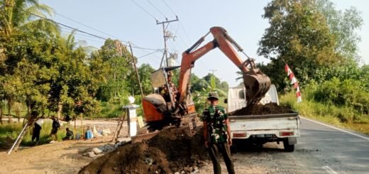 Satgas TMMD Reguler ke-129 Angkut Material, Percepat Penimbunan Jalan 1,2 Kilometer