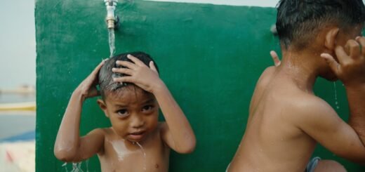 Manunggal Air Bersih TMMD ke-129 Rampung, Masyarakat dan Anak-anak Desa Umbele Kini Dapat Menikmatinya