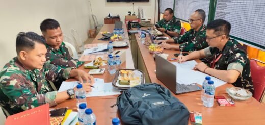 Dandim 1015/Sampit dan Tim Itdam XXII/TB Cek Progres Jembatan Garuda