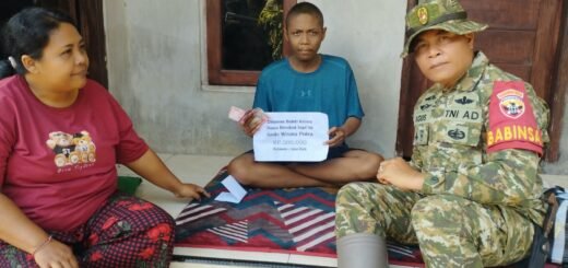Gede Wisma Putra Terima Bantuan dari Yayasan Satu Hati dengan Dukungan TNI