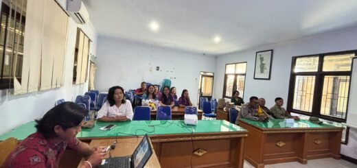 Momen Haru: 23 Tahun Ibu Ketut Marheni Berkontribusi untuk Desa Tihingan