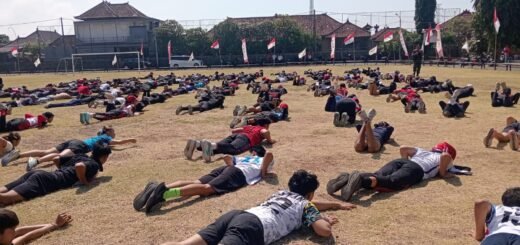 Atlet Klungkung Tunjukkan Semangat Tinggi dalam Latihan Bersama di Gor Gelgel