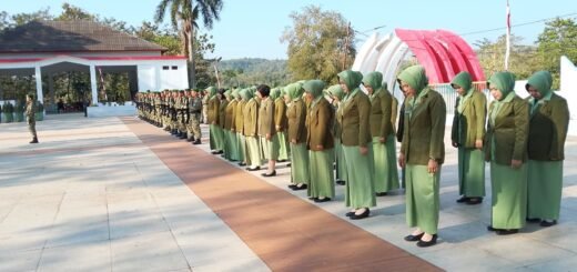 Kodim 1412/Kolaka Adakan Prosesi Ziarah di TMP Watalara untuk HUT TNI Ke-81