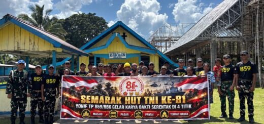Yonif TP 859/RBK Ajak Masyarakat Supiori Bersatu dalam Karya Bakti untuk HUT TNI
