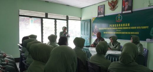 Silaturahmi Membangun Kebersamaan, Ketua Persit KCK Kunjungi Ranting lokal