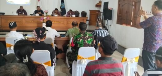 Sinergitas Pembangunan Desa Paksebali Diperkuat Melalui Rakor Bersama Sertu Agus Pande