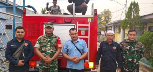 Koramil 1011-07 Tindak Lanjut Kekeringan dengan Distribusi Air Bersih untuk Mandomai