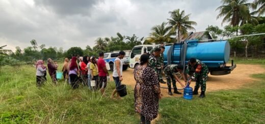 Kodim 0408/BS Berikan Solusi Air Bersih bagi Warga Terdampak Kekeringan