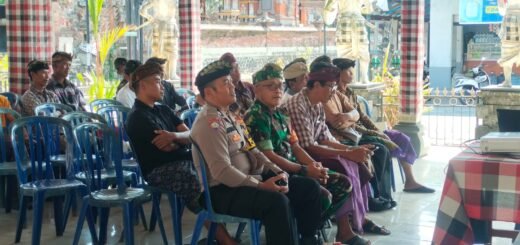 Serka Wayan Rata Dorong Masyarakat Desa Bakas Lestarikan Tradisi Melalui Pesraman