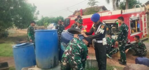 Sinergi TNI: Penyaluran Air Bersih untuk Meringankan Krisis di Kampung Ramsai