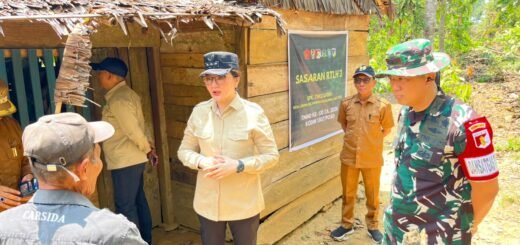 Bupati Poso dan Dandim Tinjau Perbaikan Rumah di Desa Leboni Setelah TMMD
