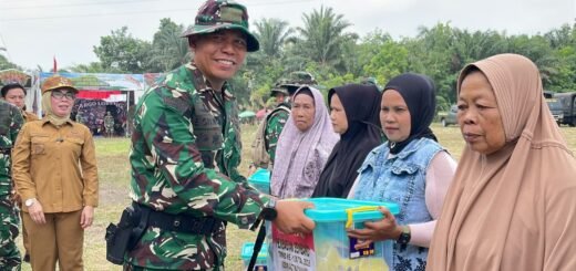 Kodim 0427/Way Kanan Beri Dukungan Sosial kepada Penduduk Gunung Sangkaran