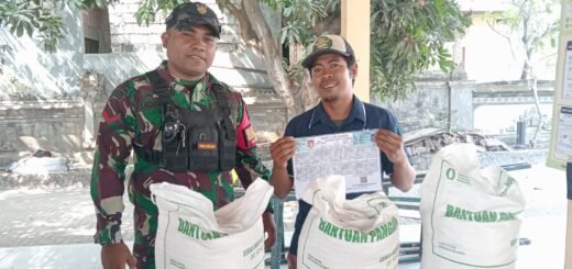 Bantuan Pangan TNI Di Batununggul: 271 Keluarga Terima Beras 30 Kg