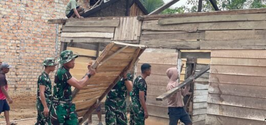TMMD ke-130: Perbaikan Hunian Gianto oleh TNI untuk Kualitas Hidup Lebih Baik