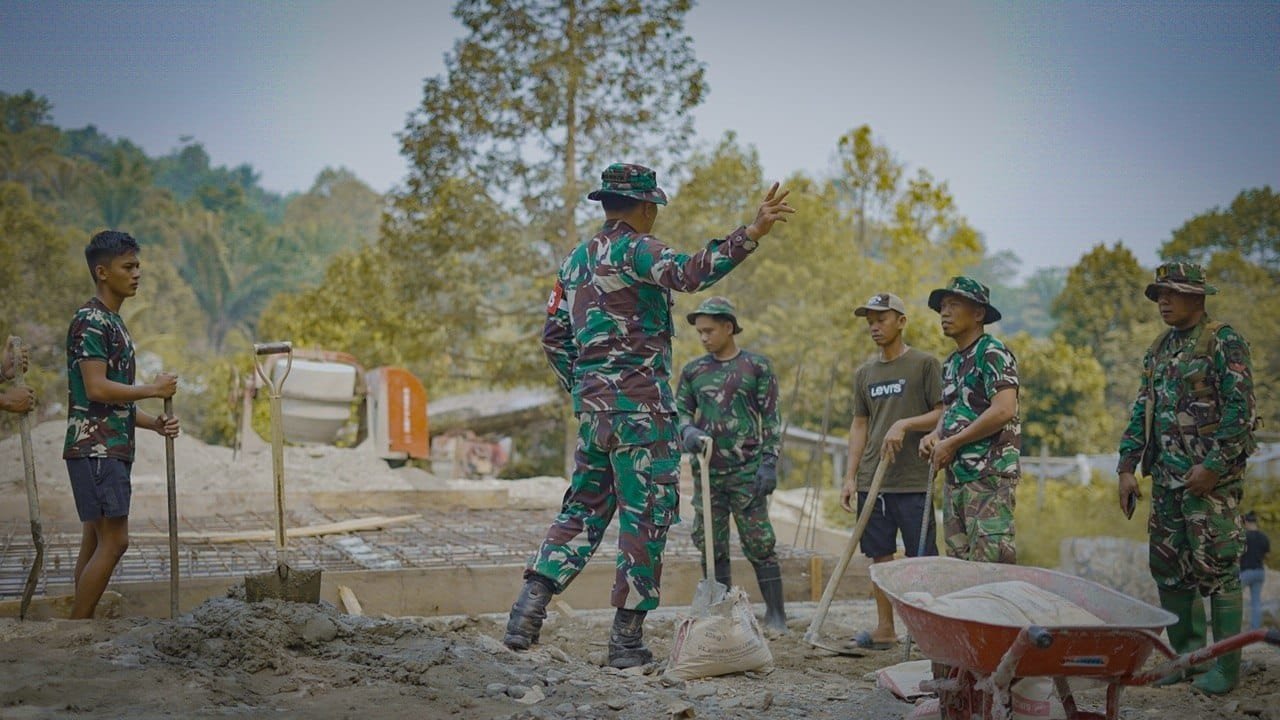 Semangat Pagi, Dansatgas TMMD Palopo Dorong Sinergi dan Kerja Bersama
