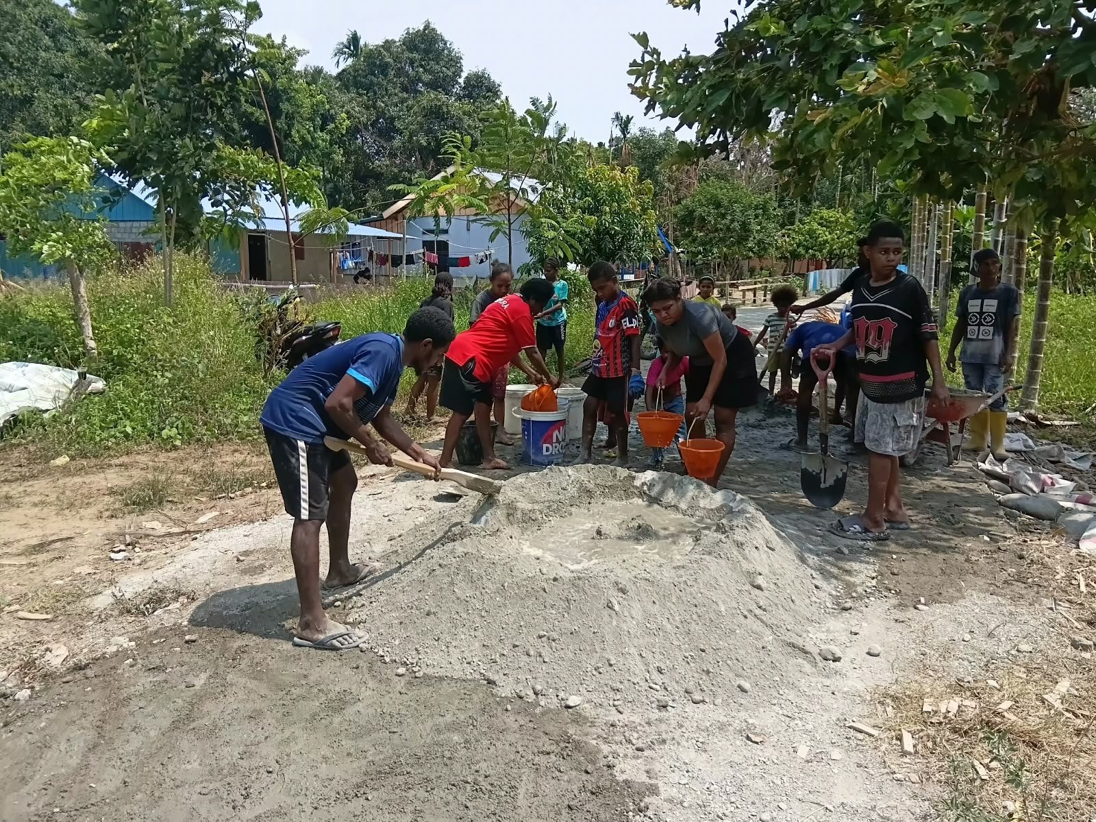 Peran Mama Papua dalam TMMD Membangun Sinergi TNI dan Komunitas Lokal