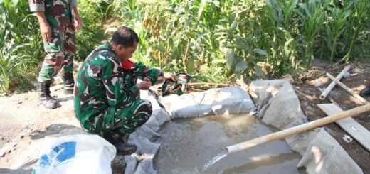 Irigasi Pompa TMMD ke-130: Upaya Meningkatkan Produksi Pertanian di Tulungagung