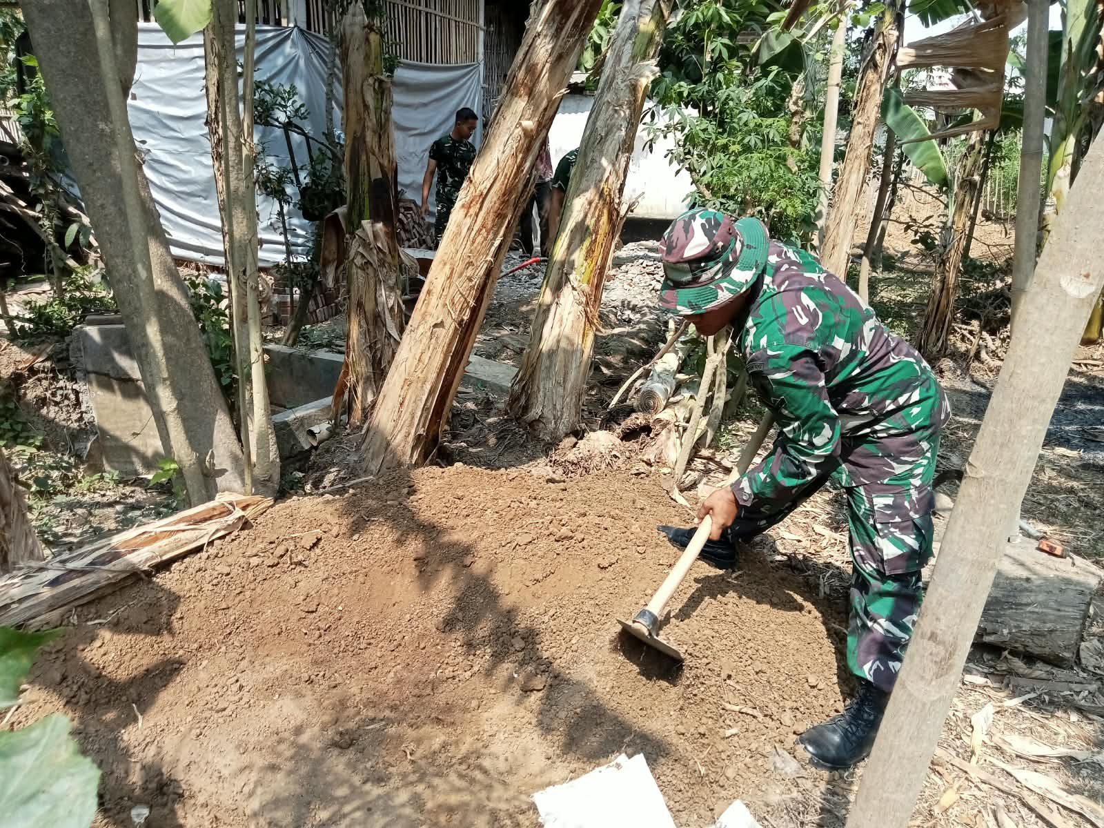 Upaya Satgas TMMD dalam Mewujudkan Hunian Sehat untuk Suparlan