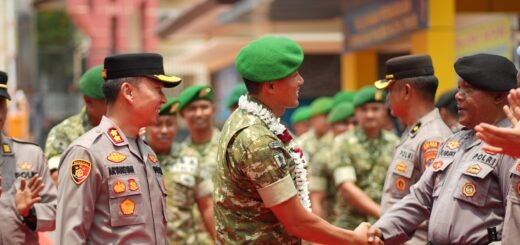 Danbrigif TP 32/Mangkalihat Gelar Silaturahmi untuk Perkuat Kerja Sama dengan Polres Kutai Timur