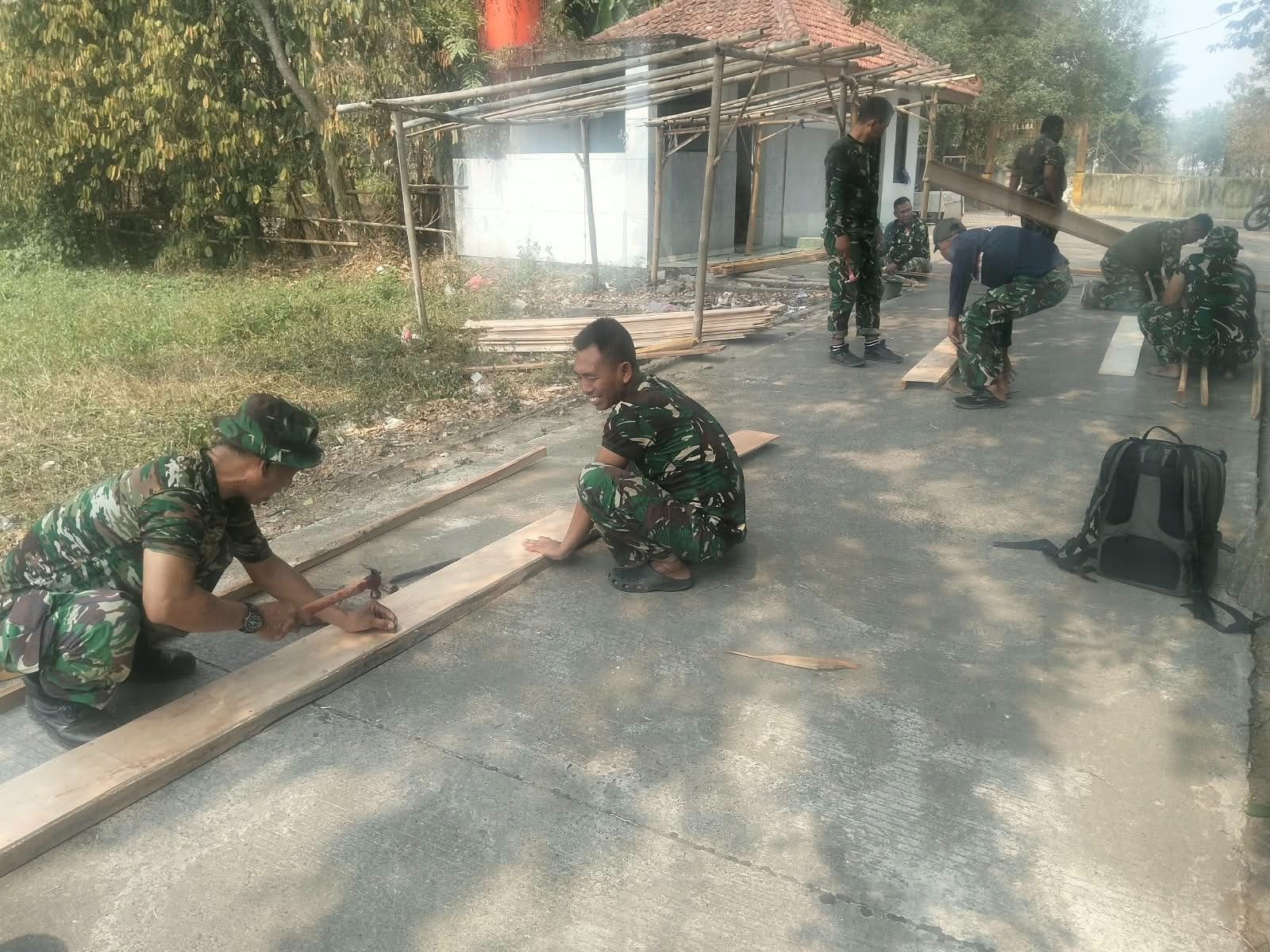 Keselarasan Kerja Satgas TMMD dalam Membangun Infrastruktur di Sumur Bandung