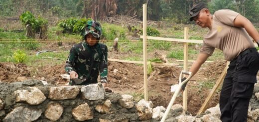 Sinergi TNI-Polri dan Masyarakat Wujudkan Pembangunan Desa Melalui TMMD