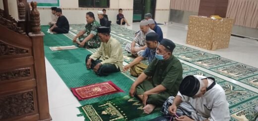 Kedekatan TNI dan Warga Terjalin Melalui Kegiatan Sholat Subuh Bersama